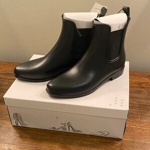 Black Chelsea Boots